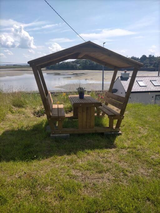 2 Quay Road, Killala. Stunning Sea Front Cottage Екстер'єр фото