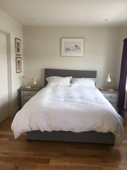 2 Quay Road, Killala. Stunning Sea Front Cottage Екстер'єр фото