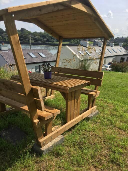 2 Quay Road, Killala. Stunning Sea Front Cottage Екстер'єр фото