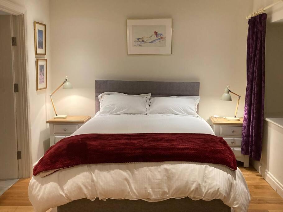 2 Quay Road, Killala. Stunning Sea Front Cottage Екстер'єр фото