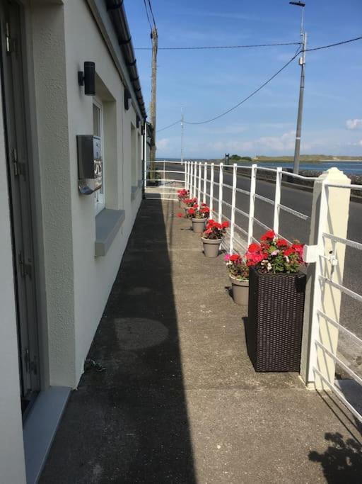 2 Quay Road, Killala. Stunning Sea Front Cottage Екстер'єр фото