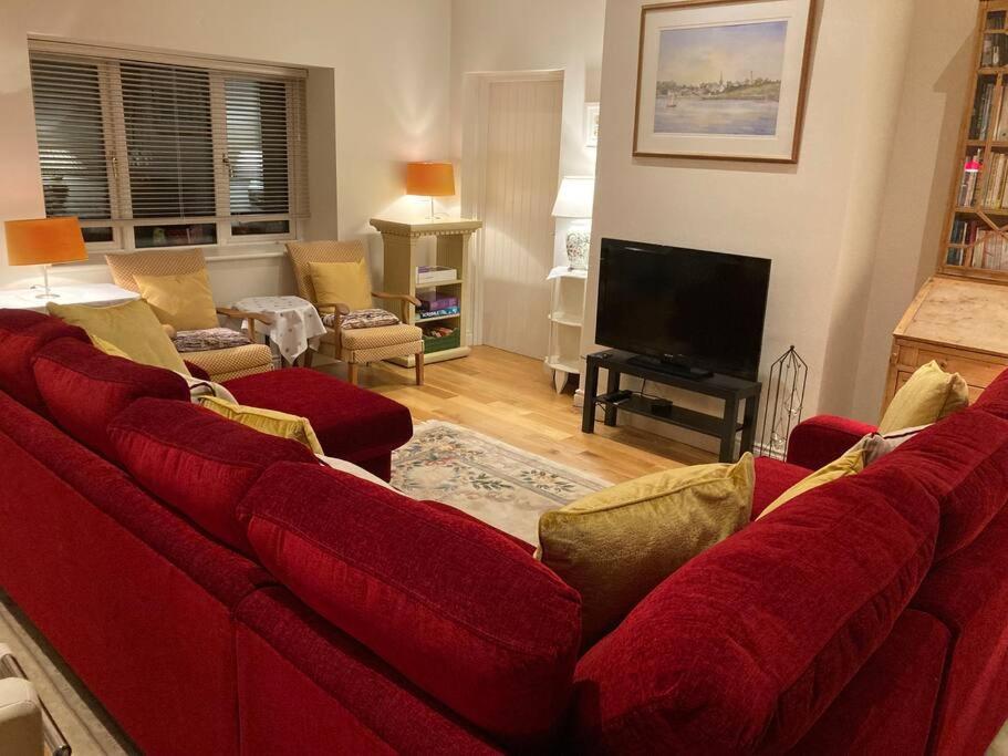 2 Quay Road, Killala. Stunning Sea Front Cottage Екстер'єр фото